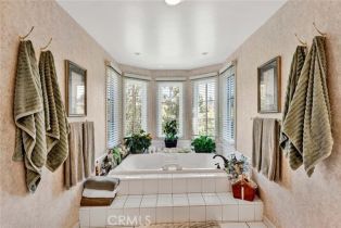 Single Family Residence, 10302 Broadview Place, North Tustin, CA 92705 - 47