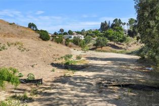 , 7583 Country Hill ln, Anaheim Hills, CA 92808 - 4