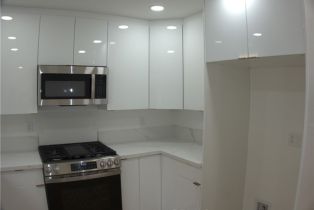 Condominium, 9647 Via Torino, Burbank, CA 91504 - 8