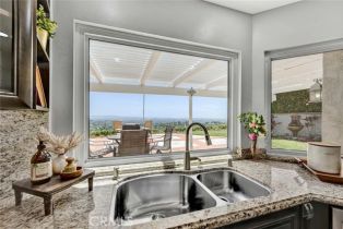 Single Family Residence, 6142 West View dr, Orange, CA 92869 - 8