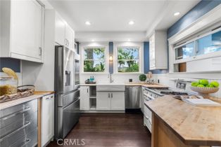 Single Family Residence, 952 Palmyra ave, Orange, CA 92866 - 10