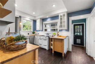 Single Family Residence, 952 Palmyra ave, Orange, CA 92866 - 11