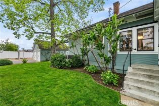 Single Family Residence, 952 Palmyra ave, Orange, CA 92866 - 25