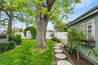 Single Family Residence, 952 Palmyra ave, Orange, CA 92866 - 32