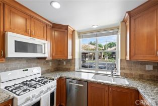 Condominium, 13410 Savanna, Tustin, CA 92782 - 12