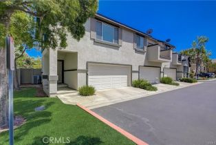 Condominium, 3329  E Metcalf CIR, Orange, CA  Orange, CA 92869