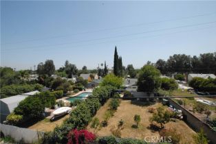 Apartment, 17330 Chatsworth st, Granada Hills, CA 91344 - 11