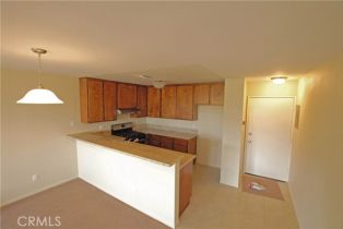 Apartment, 17330 Chatsworth st, Granada Hills, CA 91344 - 3