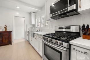 Single Family Residence, 487 Fern st, Orange, CA 92867 - 8