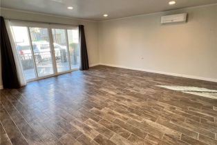 , 113 7th st, Seal Beach, CA 90740 - 4