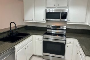 Townhouse, 6560 Camino Vista, Anaheim Hills, CA 92807 - 4