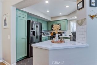 Condominium, 8008 Snapdragon ln, Anaheim Hills, CA 92808 - 9