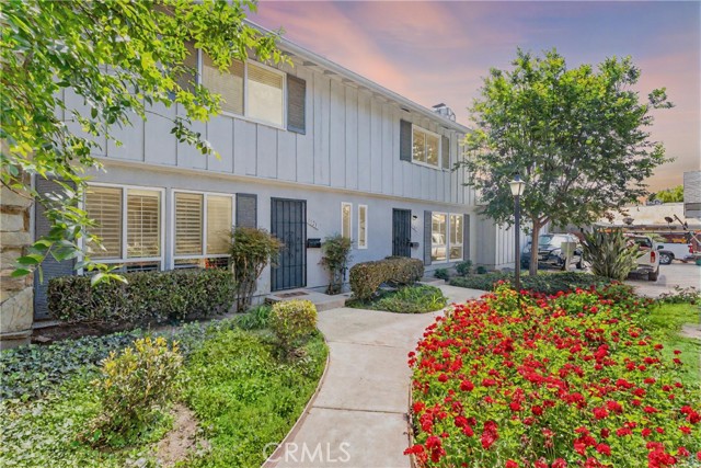 Condominium, 1121 1st st, Tustin, CA 92780 - 1