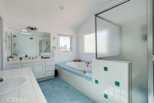 Single Family Residence, 1660 Catalina ave, Seal Beach, CA 90740 - 39