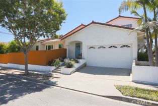 Single Family Residence, 1660 Catalina ave, Seal Beach, CA 90740 - 4