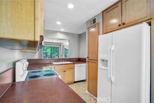 Condominium, 152 Singingwood st, Orange, CA 92869 - 24