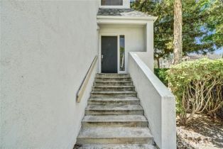 Condominium, 152 Singingwood st, Orange, CA 92869 - 5