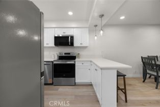 Condominium, 1881 Mitchell ave, Tustin, CA 92780 - 3