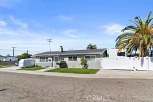 Single Family Residence, 1045 Sycamore ave, Orange, CA 92868 - 3