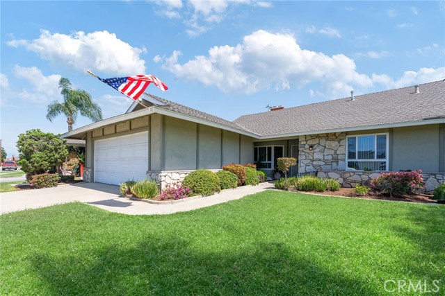 Single Family Residence, 557 Gardner dr, Orange, CA 92866 - 1