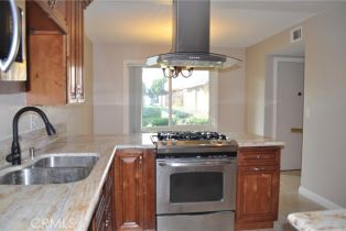 Condominium, 12700 Newport ave, Tustin, CA 92780 - 10