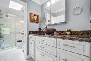 Condominium, 5927 Creekside ave, Orange, CA 92869 - 2