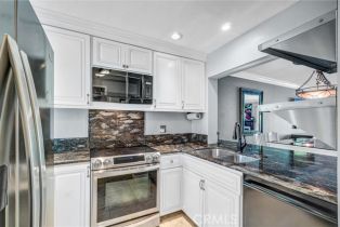 Condominium, 5927 Creekside ave, Orange, CA 92869 - 8