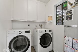 Single Family Residence, 400 S Flower st, Orange, CA 92868 - 10