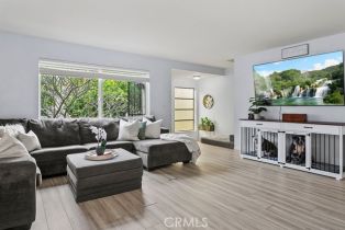 Single Family Residence, 400 S Flower st, Orange, CA 92868 - 4