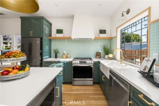 Single Family Residence, 412 Lemon st, Orange, CA 92866 - 11