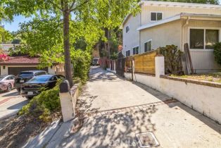 Single Family Residence, 4804 Excelente dr, Woodland Hills, CA 91364 - 5