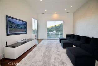 Single Family Residence, 3964 Sumac dr, Sherman Oaks, CA 91403 - 19