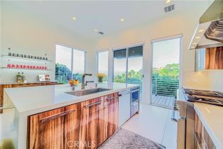 Single Family Residence, 3964 Sumac dr, Sherman Oaks, CA 91403 - 21