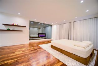 Single Family Residence, 3964 Sumac dr, Sherman Oaks, CA 91403 - 36