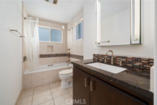 Single Family Residence, 210 El Porto st, Manhattan Beach, CA 90266 - 17