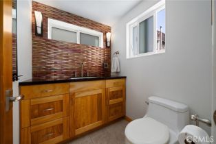 Single Family Residence, 210 El Porto st, Manhattan Beach, CA 90266 - 8