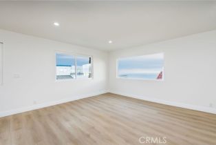 Residential Income, 217 43rd st, Manhattan Beach, CA 90266 - 7