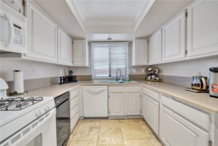 Condominium, 230 Bethany rd, Burbank, CA 91504 - 10