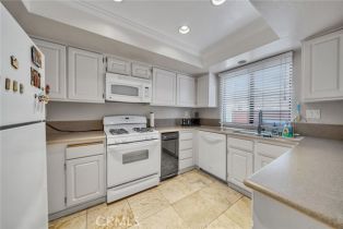 Condominium, 230 Bethany rd, Burbank, CA 91504 - 9