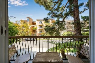 Condominium, 1520 Camden ave, Westwood, CA 90025 - 4