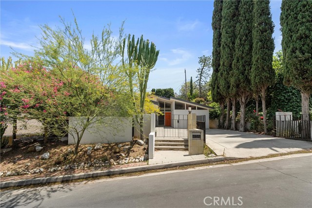 Single Family Residence, 3674 Willowcrest ave, Studio City, CA 91604 - 1
