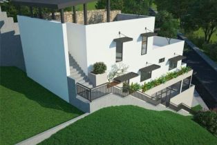 , 4525 Ensenada, Woodland Hills, CA 91307 - 3