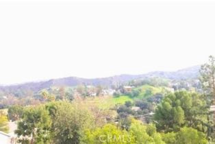 , 4525 Ensenada, Woodland Hills, CA 91307 - 6