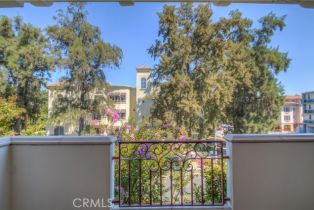 Condominium, 4551 Coldwater canyon ave, Studio City, CA 91604 - 2