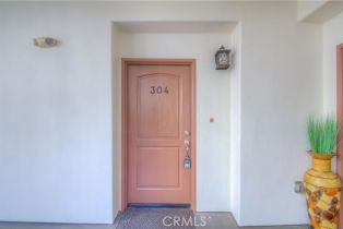 Condominium, 4551 Coldwater canyon ave, Studio City, CA 91604 - 3
