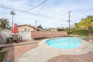 Single Family Residence, 24651 LEAFWOOD dr, Murrieta, CA 92562 - 8