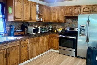 Single Family Residence, 9552 Ventura way, Chatsworth, CA 91311 - 9