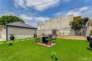 Single Family Residence, 10806 St Andrews pl, Westwood, CA 90047 - 22