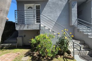 , 1054 Harrison ave, Venice, CA 90291 - 3