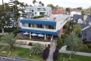 Single Family Residence, 413 Ocean ave, Santa Monica, CA 90402 - 2